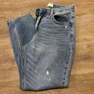 Abercrombie mom Jean size 29/8R